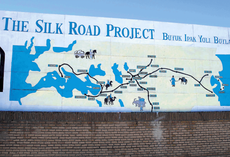 Mehr über den Artikel erfahren Seidenstraße unter Druck