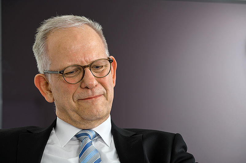 Mehr über den Artikel erfahren CONCEPT Aurelia Global